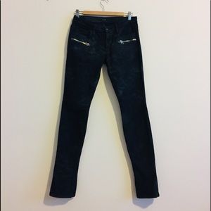 Joe’s Jeans “Chelsea” Black and Gray Marbling